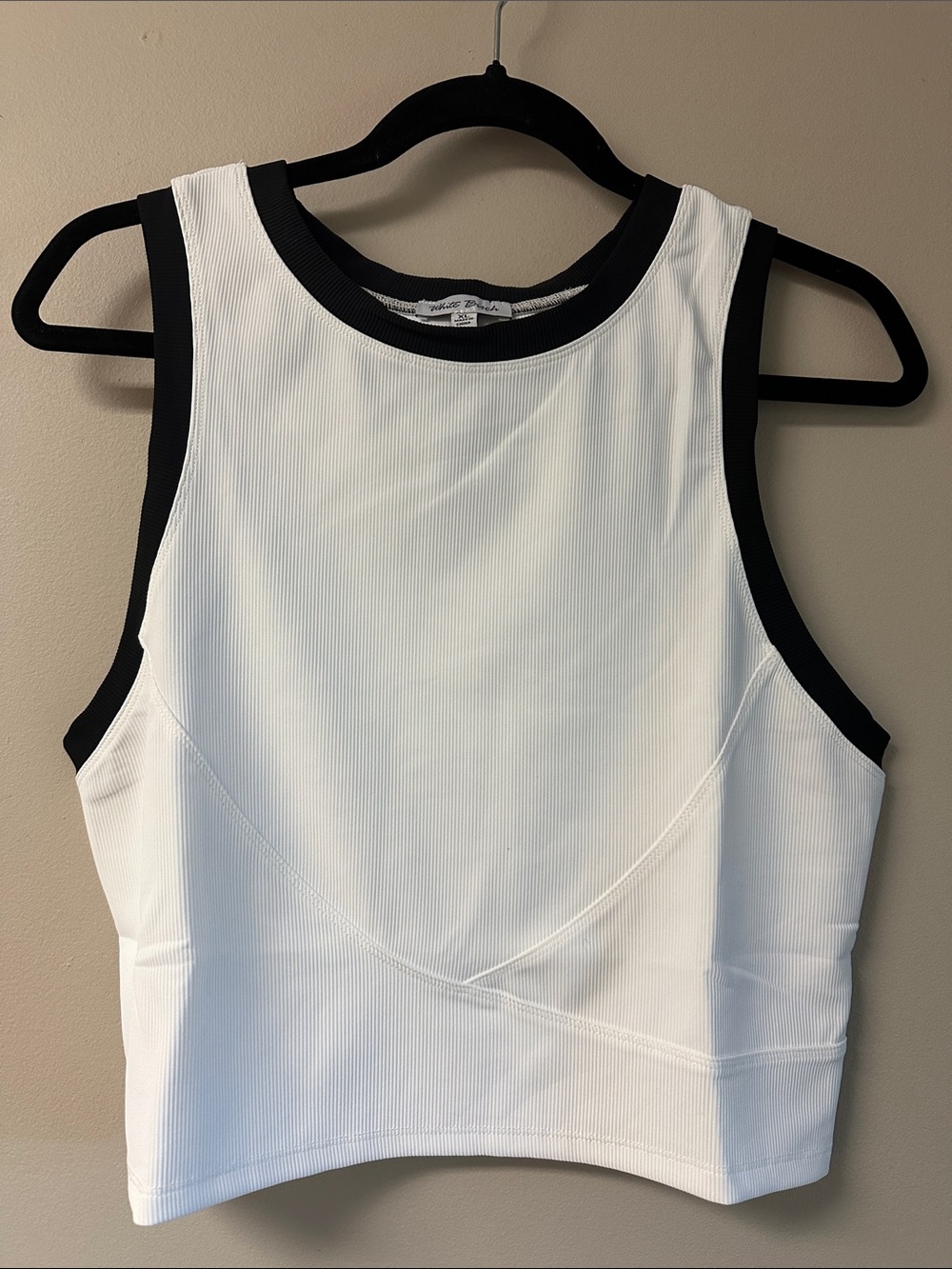 White Birch XL White Ribbed Top Black Contrast Trim Stretchy